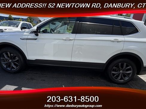 Used 2022 Volkswagen Tiguan SE AWD/4WD image 2