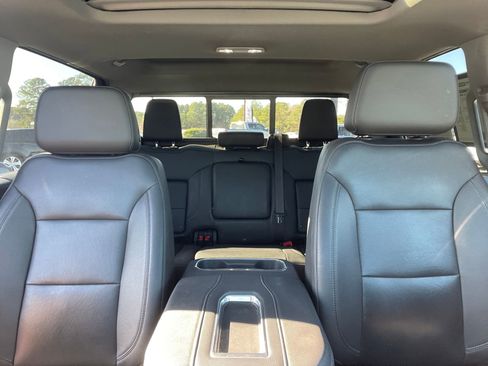 Used 2022 GMC Sierra 1500 SLT w/ SLT Convenience Package image 31