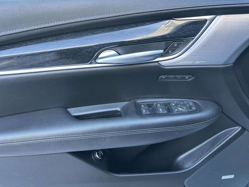 Used 2023 Cadillac XT5 Premium Luxury w/ Technology Package image 16