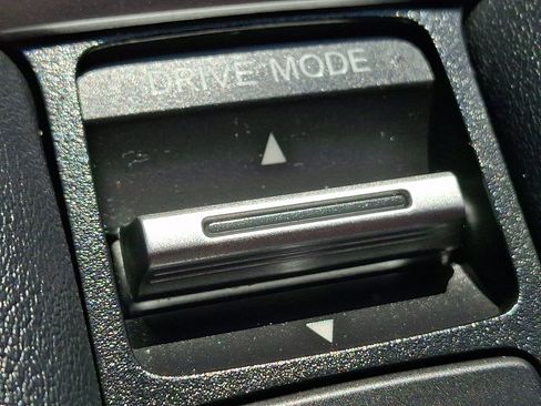 Used 2023 Honda HR-V Sport image 25