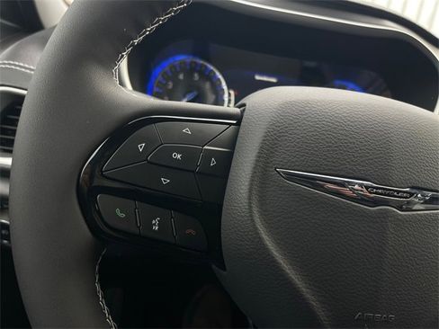 New 2026 Chrysler Pacifica Select w/ S Appearance Package image 12