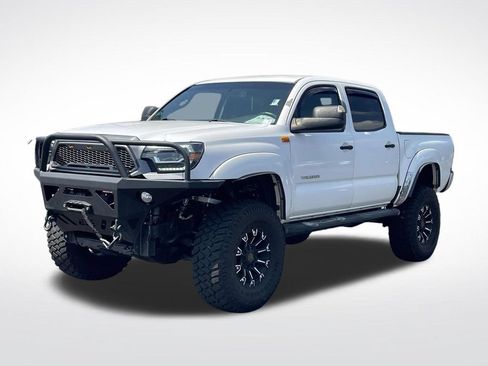 Used 2012 Toyota Tacoma 4x4 Double Cab w/ TRD Off-Road Pkg image 3