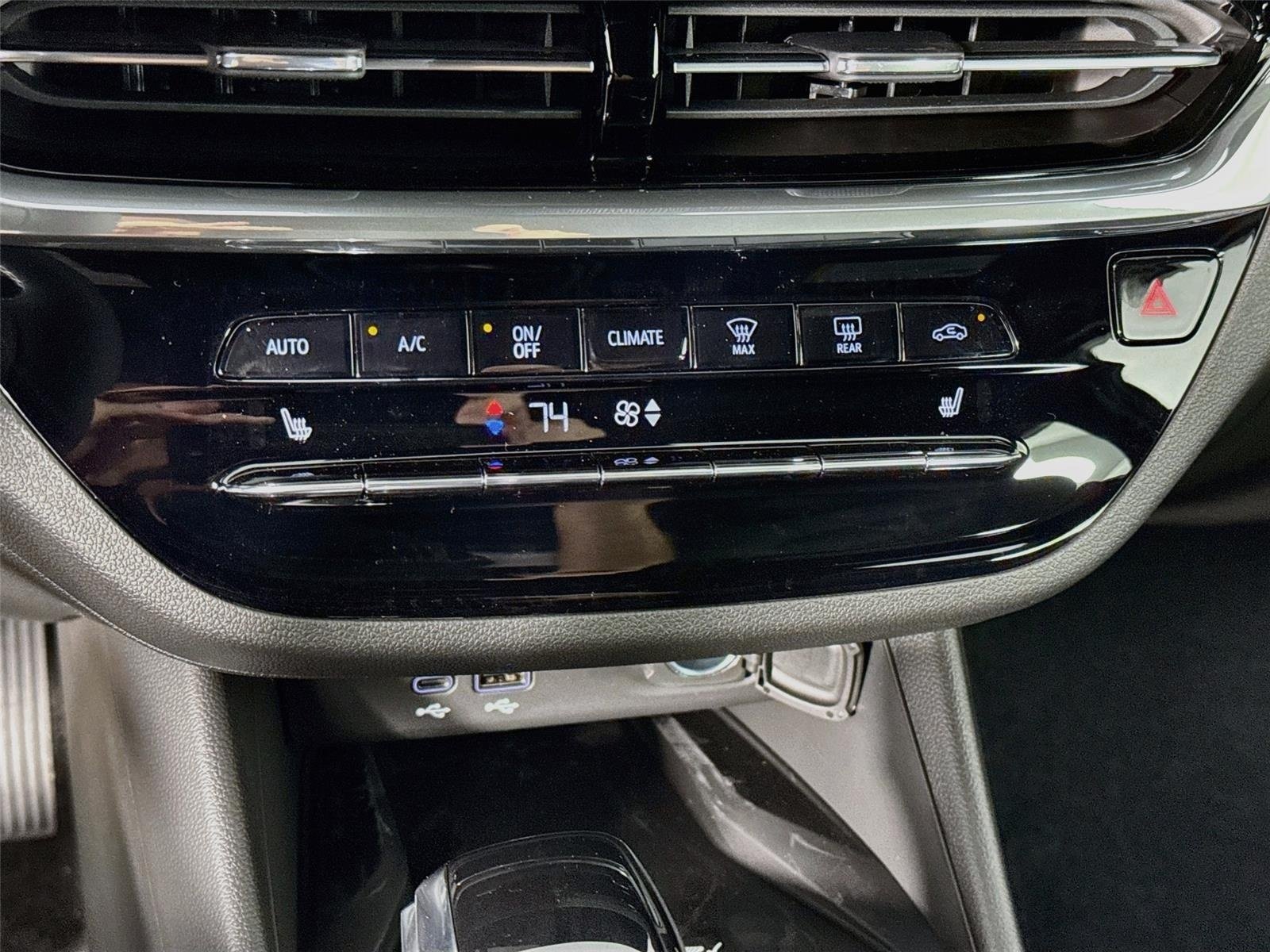 New 2026 Buick Envista Sport Touring FWD image 17