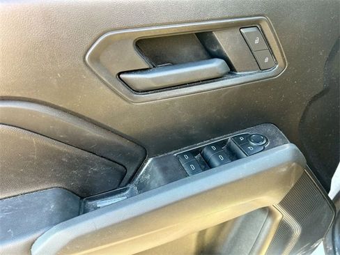 Used 2025 Chevrolet Colorado W/T w/ Advanced Trailering Package image 17