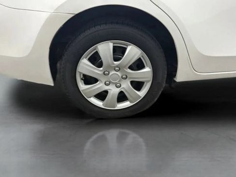 Used 2016 Toyota Corolla LE FWD image 24
