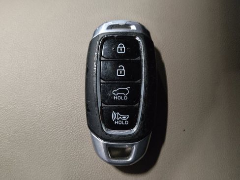 Used 2019 Hyundai Santa Fe FWD image 32