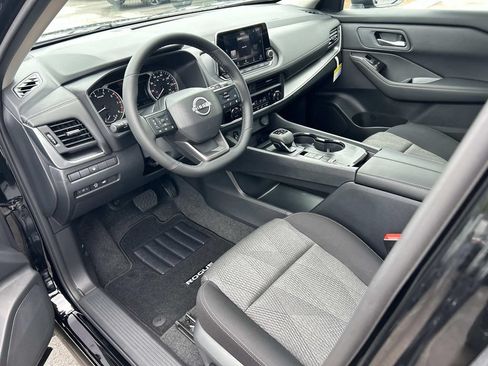 New 2026 Nissan Rogue SV FWD image 12