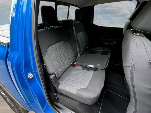 Used 2024 Ford Ranger XLT w/ Equipment Group 301A High AWD/4WD image 28