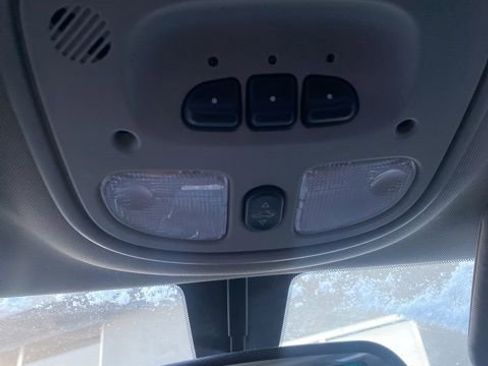 Used 2010 Chevrolet Malibu LTZ image 17