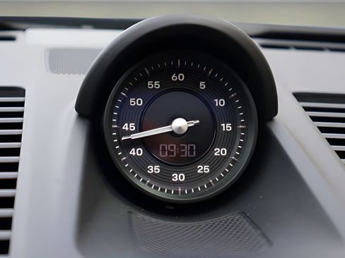 Used 2024 Porsche 911 Carrera S RWD image 26