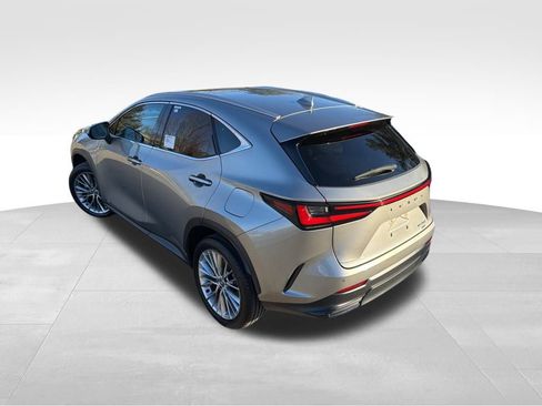 Used 2025 Lexus NX 350 AWD w/ Premium Package image 4