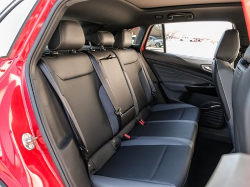 Used 2024 Volkswagen ID.4 Pro S image 34