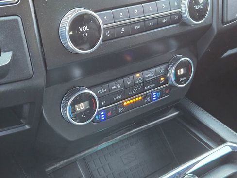 Used 2021 Ford Expedition Limited RWD image 18