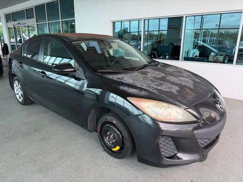 Used 2013 MAZDA MAZDA3 i SV image 1