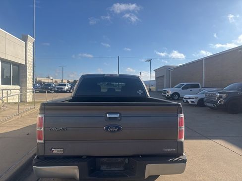 Used 2013 Ford F150 XLT w/ XLT Chrome Pkg image 5