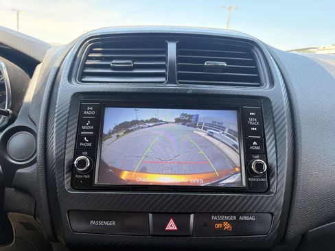Used 2024 Mitsubishi Outlander Sport AWD image 32