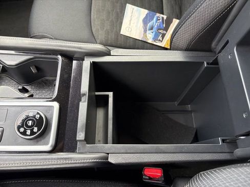 Certified 2024 Nissan Pathfinder SV image 38