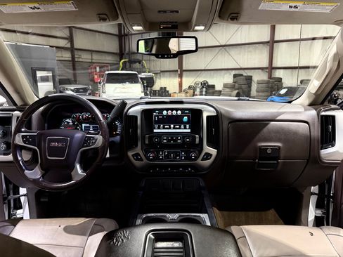 Used 2018 GMC Sierra 1500 SLT w/ SLT Premium Package AWD/4WD image 28