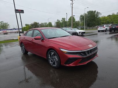 New 2025 Hyundai Elantra SEL