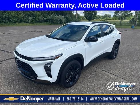 Used 2024 Chevrolet Trax ACTIV w/ Driver Confidence Package FWD image 1