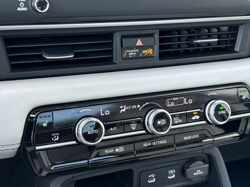 New 2026 Honda Pilot Touring image 24