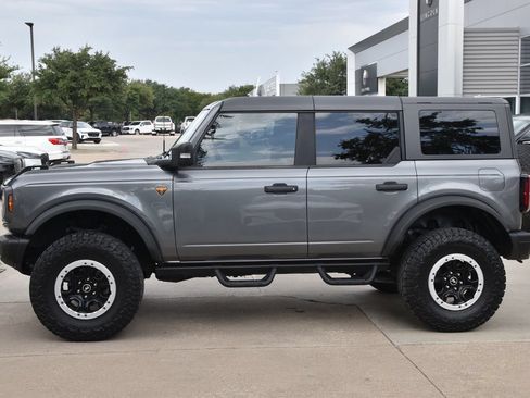 Used 2023 Ford Bronco Badlands AWD/4WD image 12