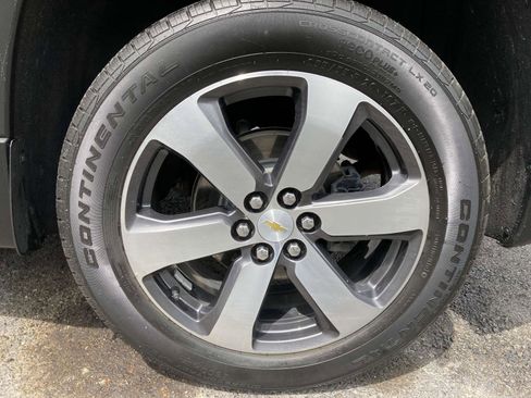 Used 2018 Chevrolet Traverse LT image 7