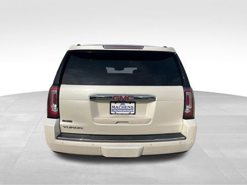 Used 2015 GMC Yukon Denali w/ Premium Package AWD/4WD image 6