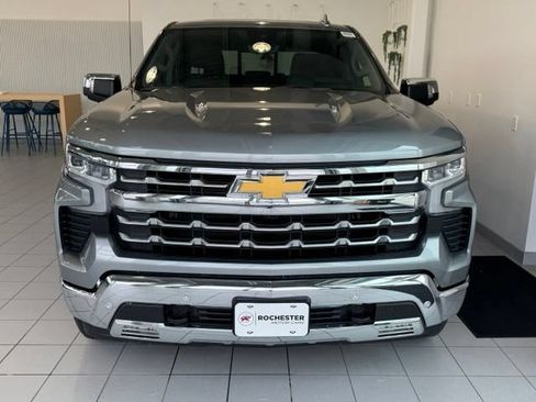 Used 2025 Chevrolet Silverado 1500 LTZ AWD/4WD image 37
