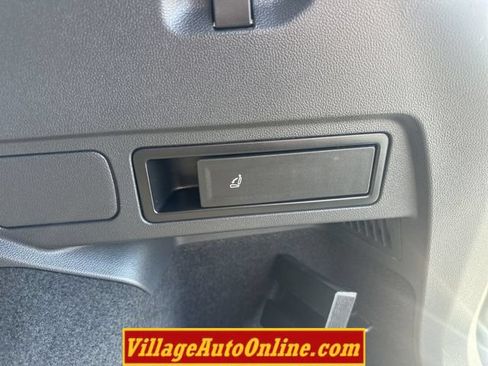 Used 2020 Volkswagen Tiguan S AWD/4WD image 30