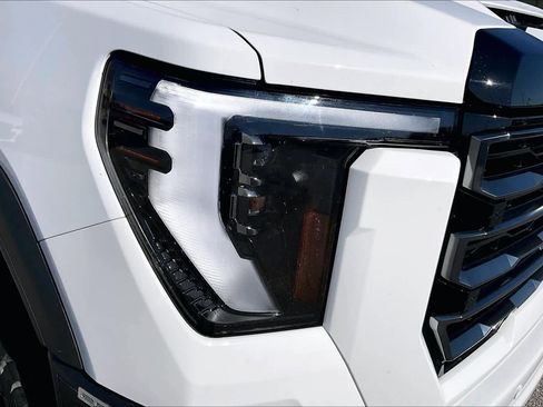 Certified 2024 GMC Sierra 2500 AT4 w/ AT4 Premium Plus Package image 28