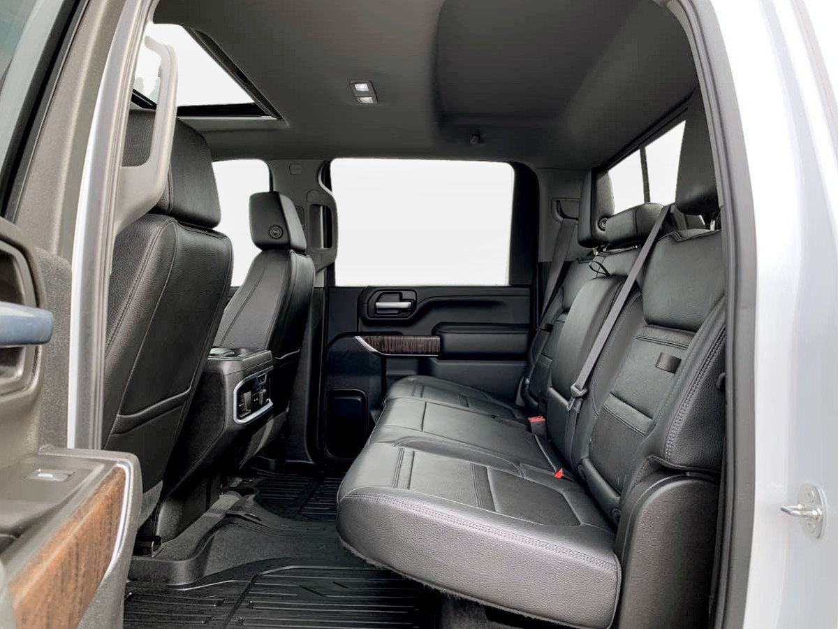 Used 2021 GMC Sierra 3500 Denali w/ Denali Ultimate Package AWD/4WD image 18