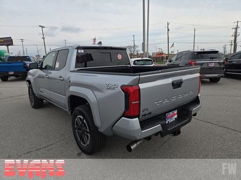 New 2026 Toyota Tacoma TRD Sport w/ TRD Sport Upgrade Package image 31