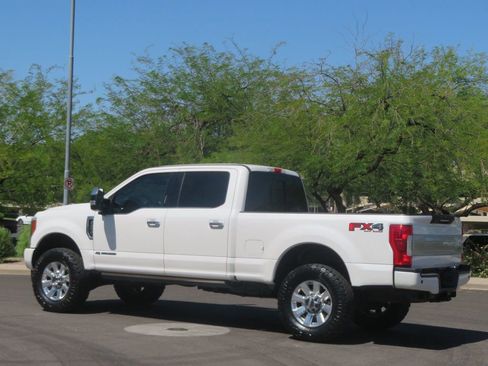 Used 2019 Ford F250 Platinum w/ Platinum Ultimate Package AWD/4WD image 5