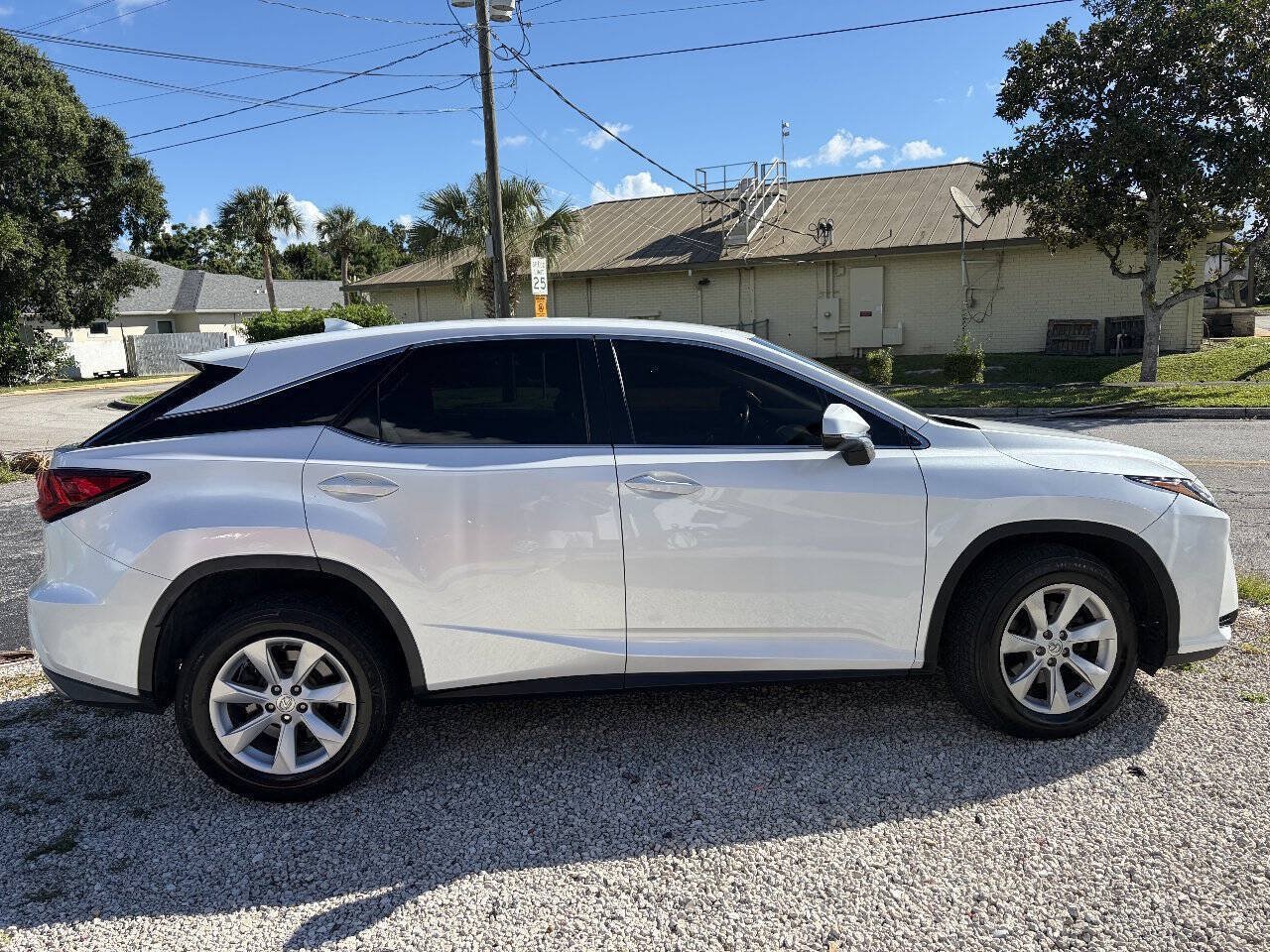 Used 2017 Lexus RX 350 AWD w/ Accessory Package image 2