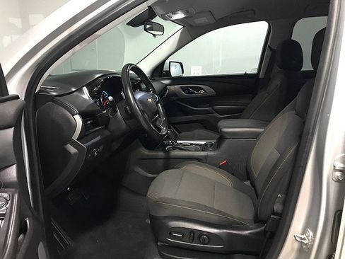 Used 2018 Chevrolet Traverse LT w/ LPO, Floor Liner Package AWD/4WD image 10