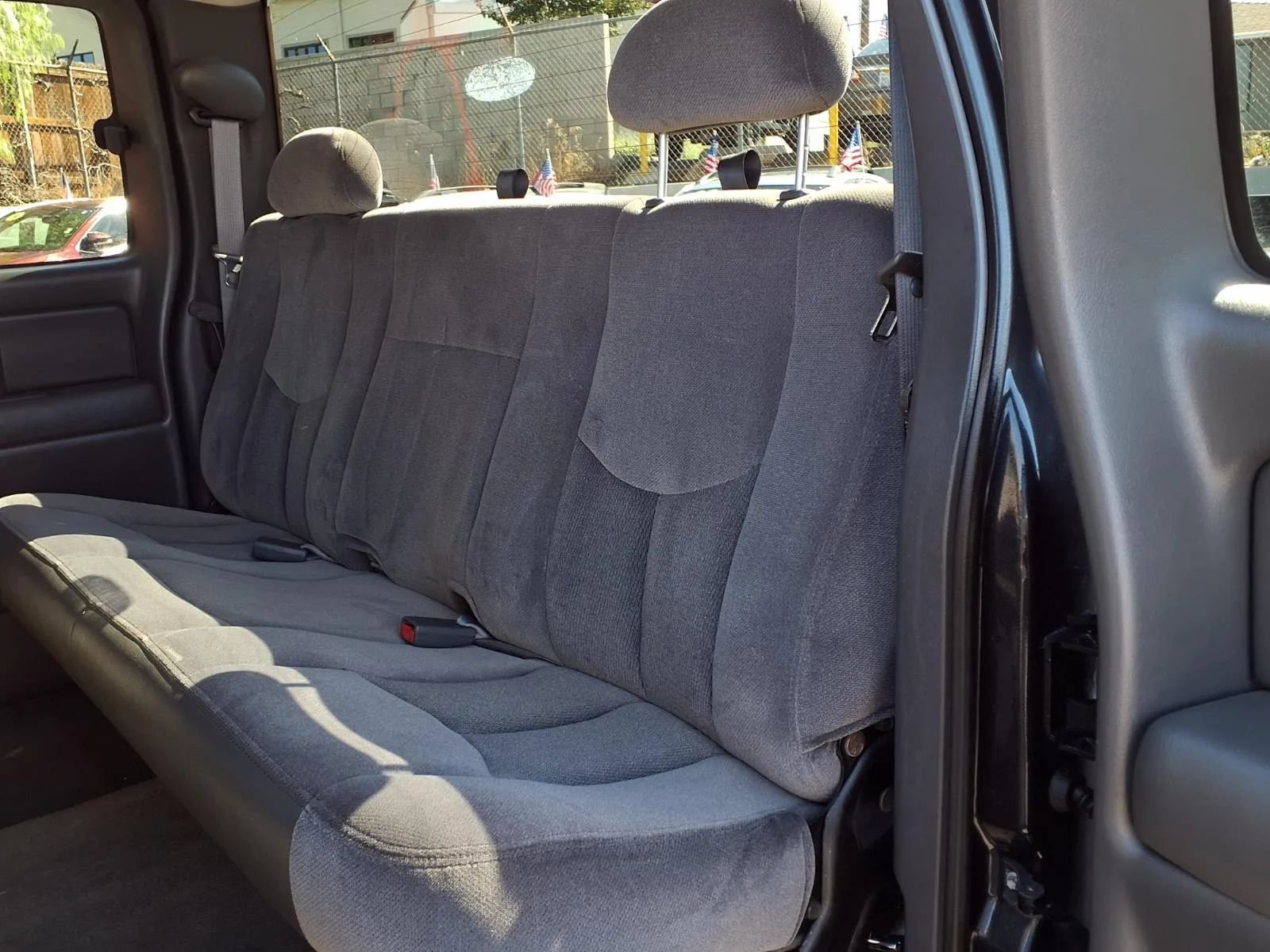 Used 2004 GMC Sierra 2500 SLE w/ Heavy-Duty Power Package RWD image 17