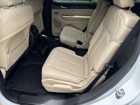 New 2026 Jeep Grand Cherokee L Limited AWD/4WD image 21
