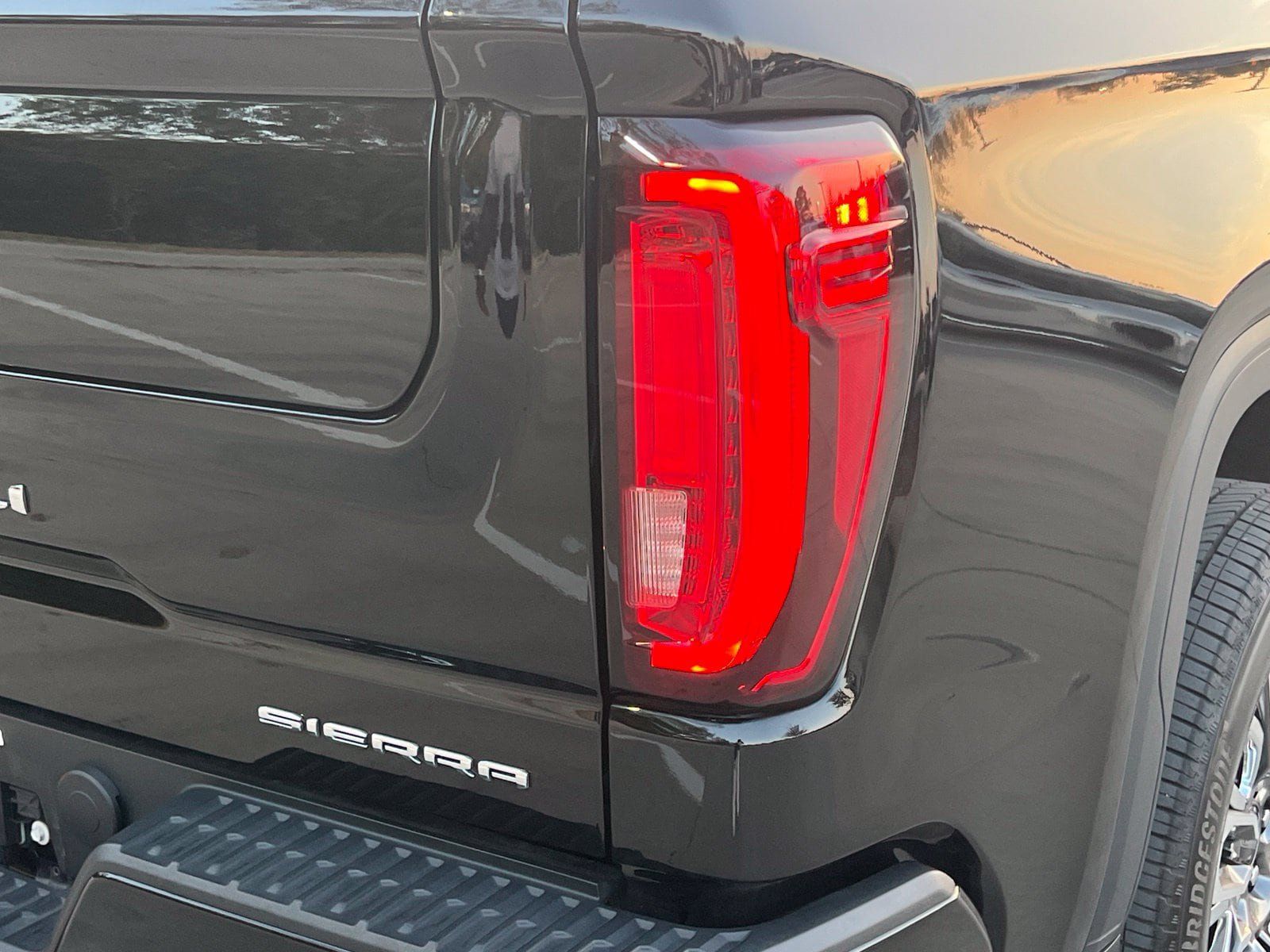 Used 2024 GMC Sierra 1500 Denali Ultimate AWD/4WD image 14
