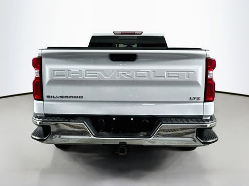 Used 2019 Chevrolet Silverado 1500 LTZ w/ LTZ Convenience Package AWD/4WD image 6