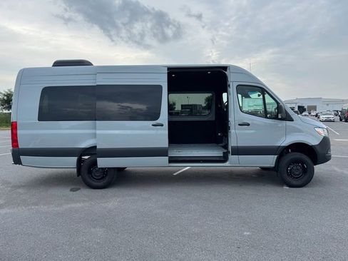 New 2025 Mercedes-Benz Sprinter 2500 image 33