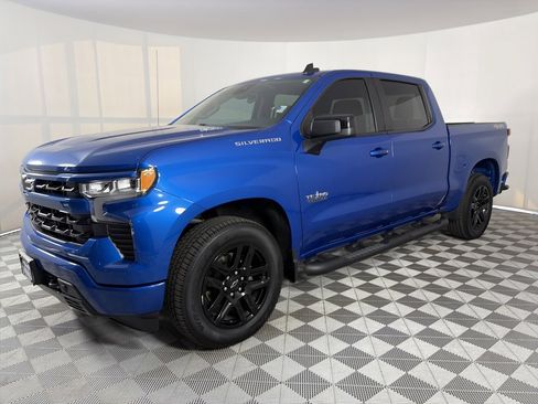 Used 2023 Chevrolet Silverado 1500 RST image 3