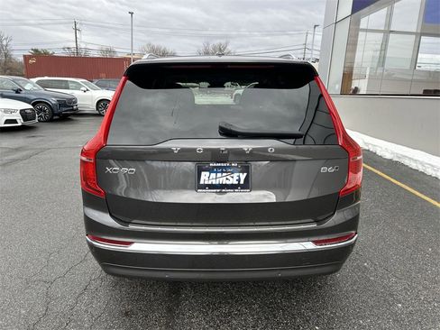 Certified 2024 Volvo XC90 B6 Plus w/ Protection Package image 7