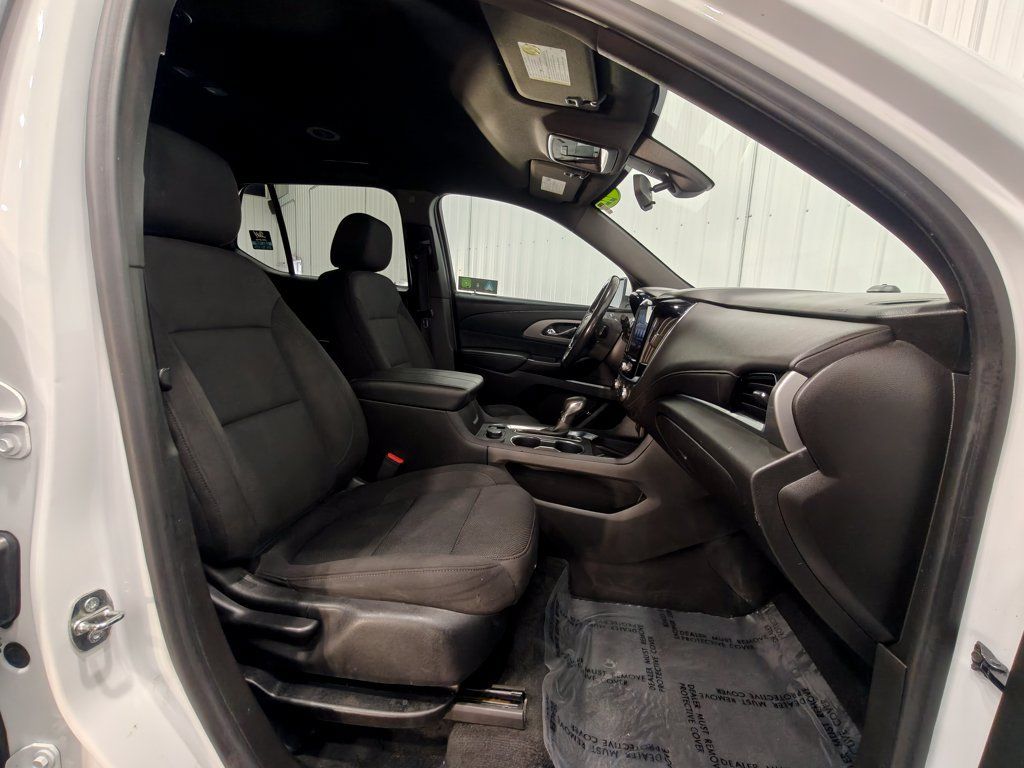 Used 2022 Chevrolet Traverse LT AWD/4WD image 25