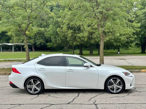 Used 2017 Lexus IS 300 AWD w/ Navigation System Package image 4