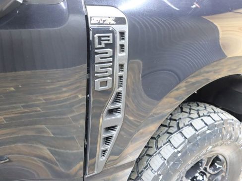 Used 2024 Ford F250 XL w/ STX Appearance Package AWD/4WD image 9