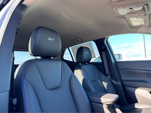 New 2026 Buick Encore GX Sport Touring w/ Comfort Package image 5