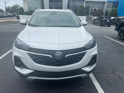 Used 2021 Buick Encore GX Select FWD image 2