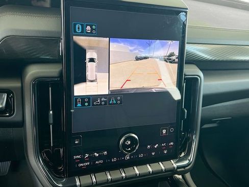 New 2026 GMC Yukon AT4 image 9