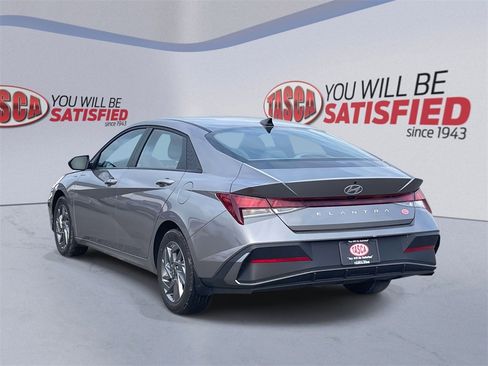 Certified 2024 Hyundai Elantra SEL image 8